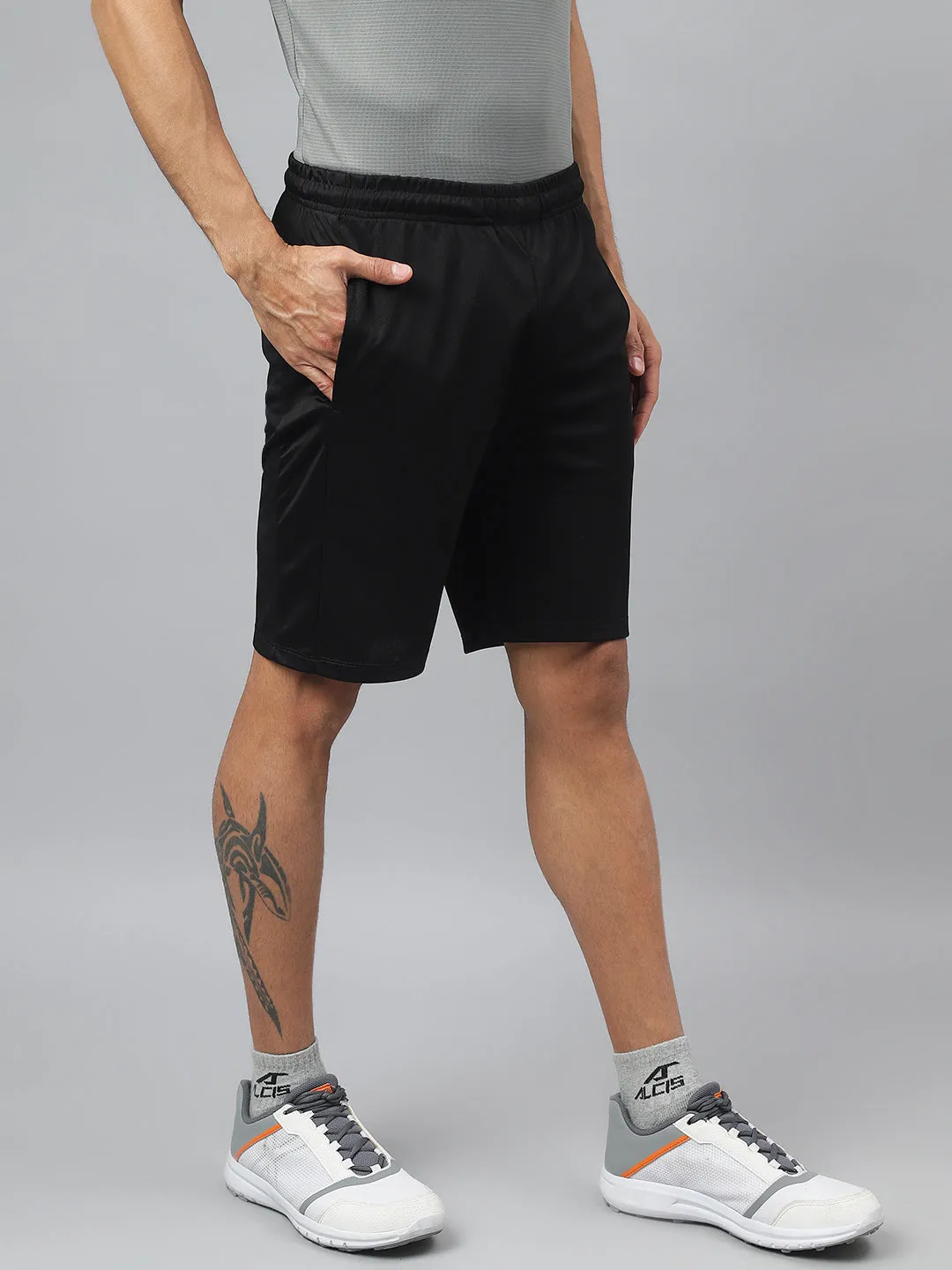 Alcis Men Black Anti-Static Slim-Fit Training Shorts